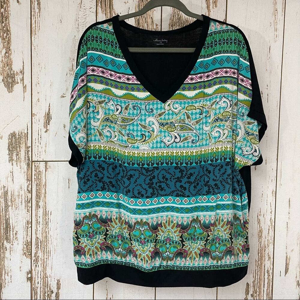 Willow Bay, Fun Paisley Print Blouse. Size 1X.  In good used condition!